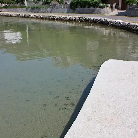 - Donja 2001d Supetarska Draga