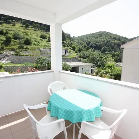 Apartment - Donja 2001d Supetarska Draga