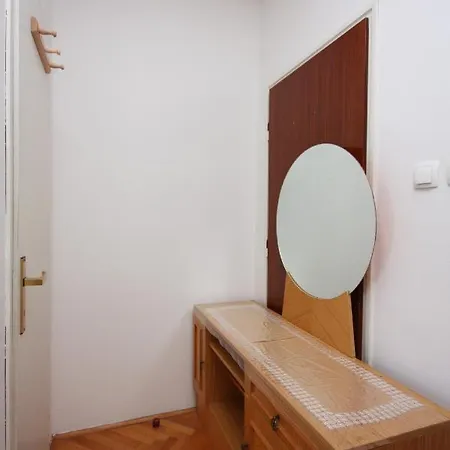 Apartment - Donja 2001d *