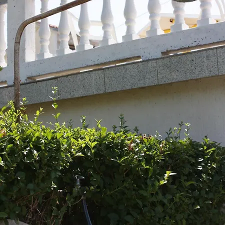 - Donja 2001d Supetarska Draga